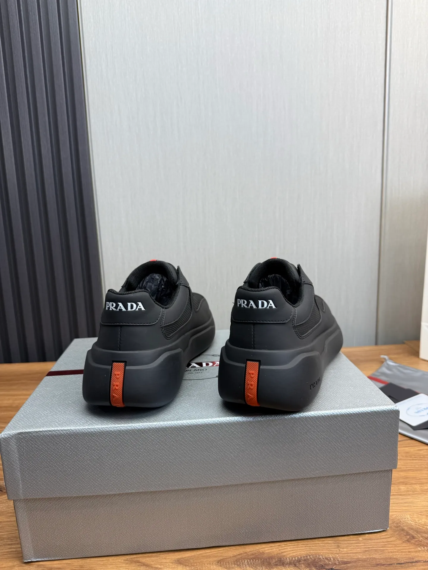 Men's shoes 💰600💰 [PRADA] New models synchronized with the official website, high-quality shipments ✔️Best sellers🔥 Original cowhide + cowhide lining, 1🆚1 replica, original sole, 38-45 (men's 45 is custom-made and cannot be returned or exchanged)